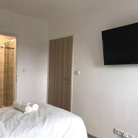 Apartment Diana Hostka  Экстерьер фото