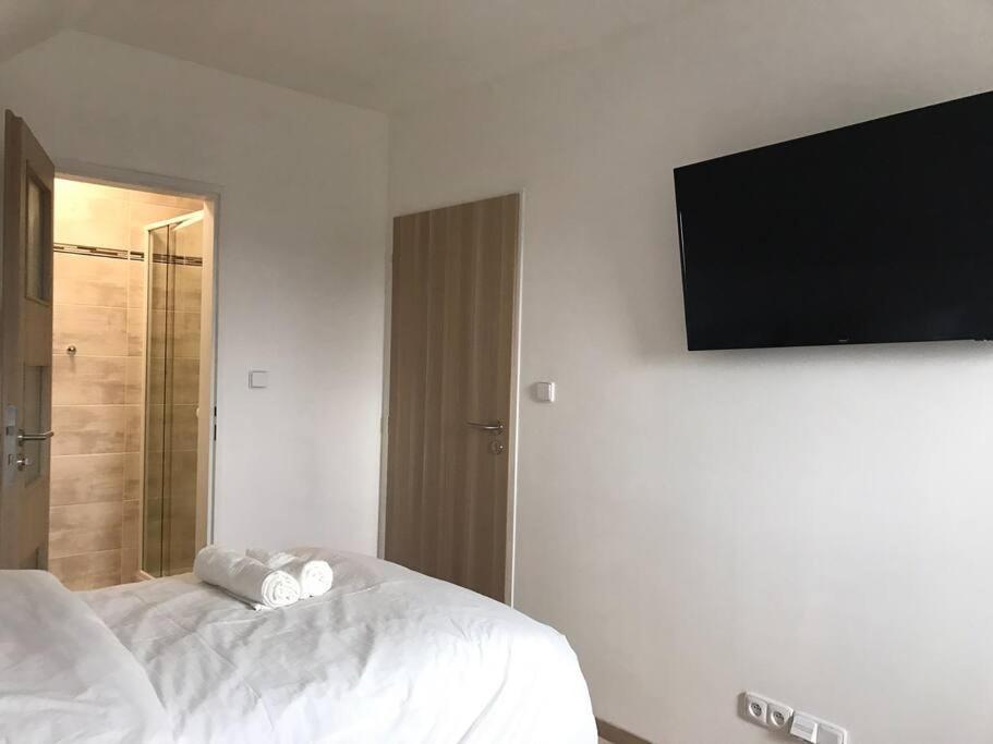 Apartment Diana Hostka  Экстерьер фото
